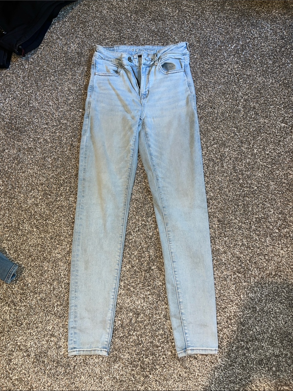 Women’s Light Wash High-Rise American eagle jeans